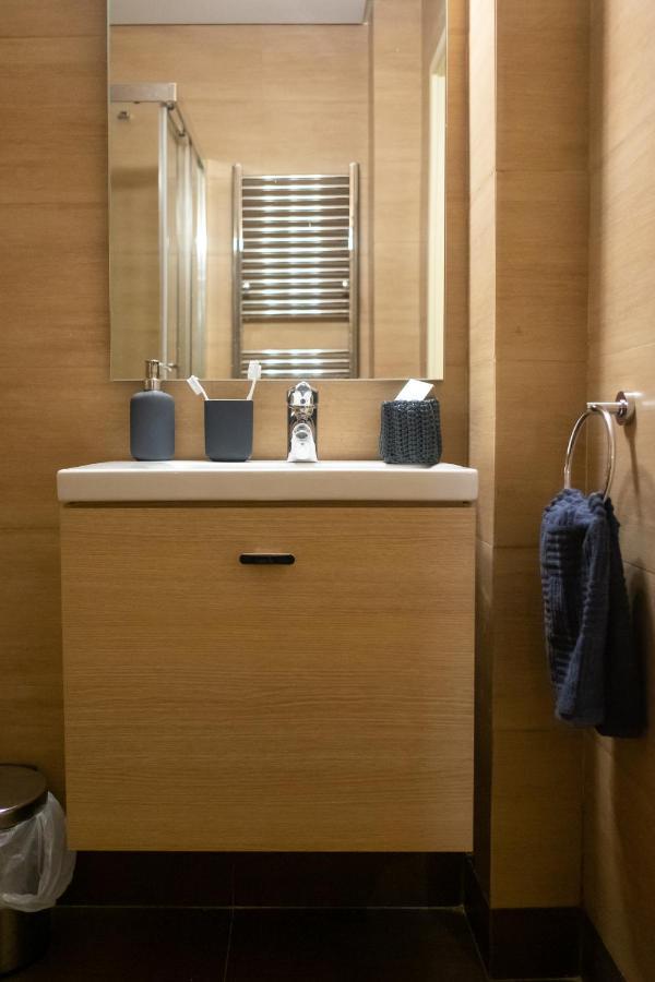 Two Bedroom Apt In Syntagma - Ermou Area Athen Eksteriør bilde