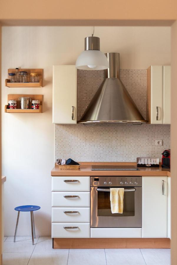 Two Bedroom Apt In Syntagma - Ermou Area Athen Eksteriør bilde