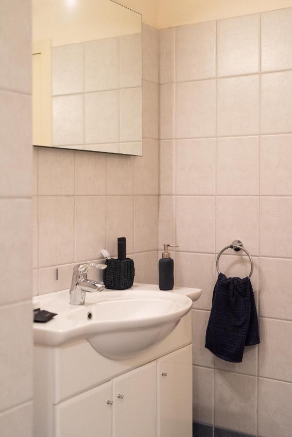 Two Bedroom Apt In Syntagma - Ermou Area Athen Eksteriør bilde